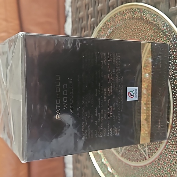 Patchouli Wood Ajmal - Picture 2 of 4